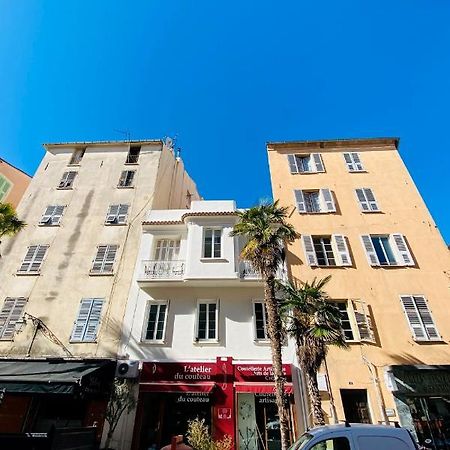 Les Suites R Bonaparte - Appartements De Standing Au Coeur De La Vieille Ville Pietonne Ajaccio  Exterior foto