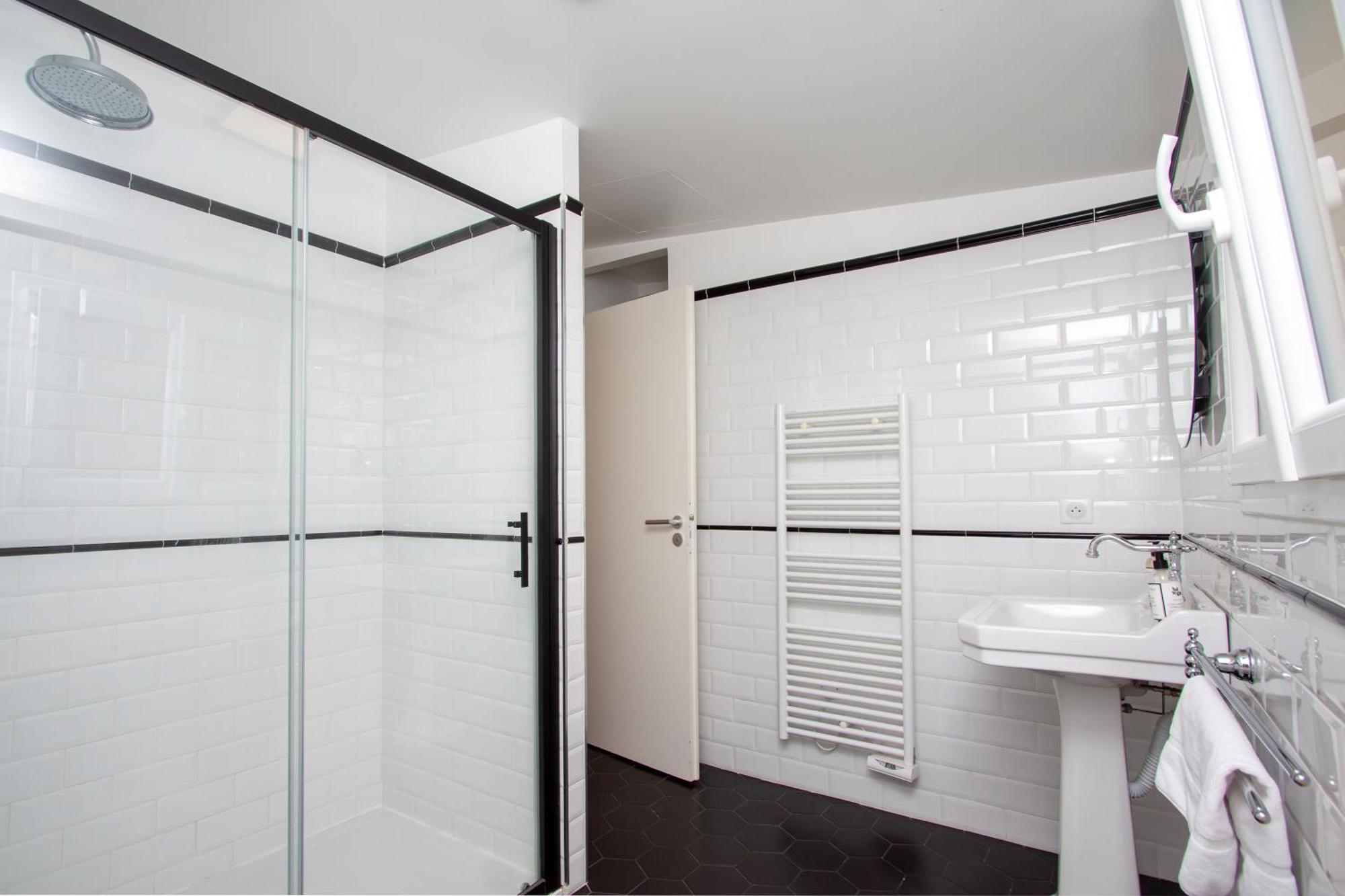 Les Suites R Bonaparte - Appartements De Standing Au Coeur De La Vieille Ville Pietonne Ajaccio  Habitación foto